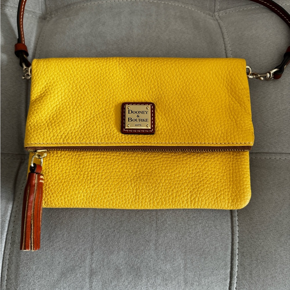 DOONEY AND BOURKE FOLDOVER ZIP CROSSBODY